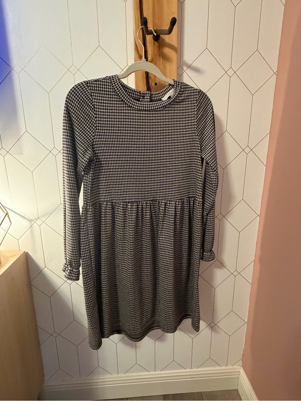 LOFT Black and White Houndstooth Long-Sleeve Dress